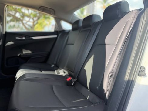 Used 2018 Honda Civic EX-L image 14