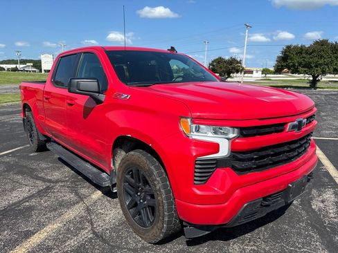 Used 2022 Chevrolet Silverado 1500 RST AWD/4WD image 3