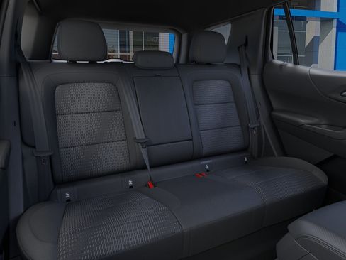 New 2025 Chevrolet Equinox LT w/ LPO, Floor Liner Package image 17