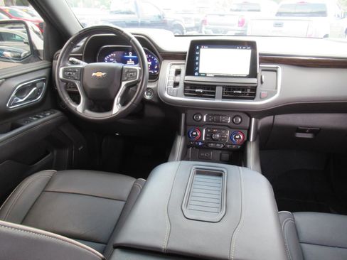 Used 2023 Chevrolet Tahoe Premier w/ Advanced Technology Package RWD image 15