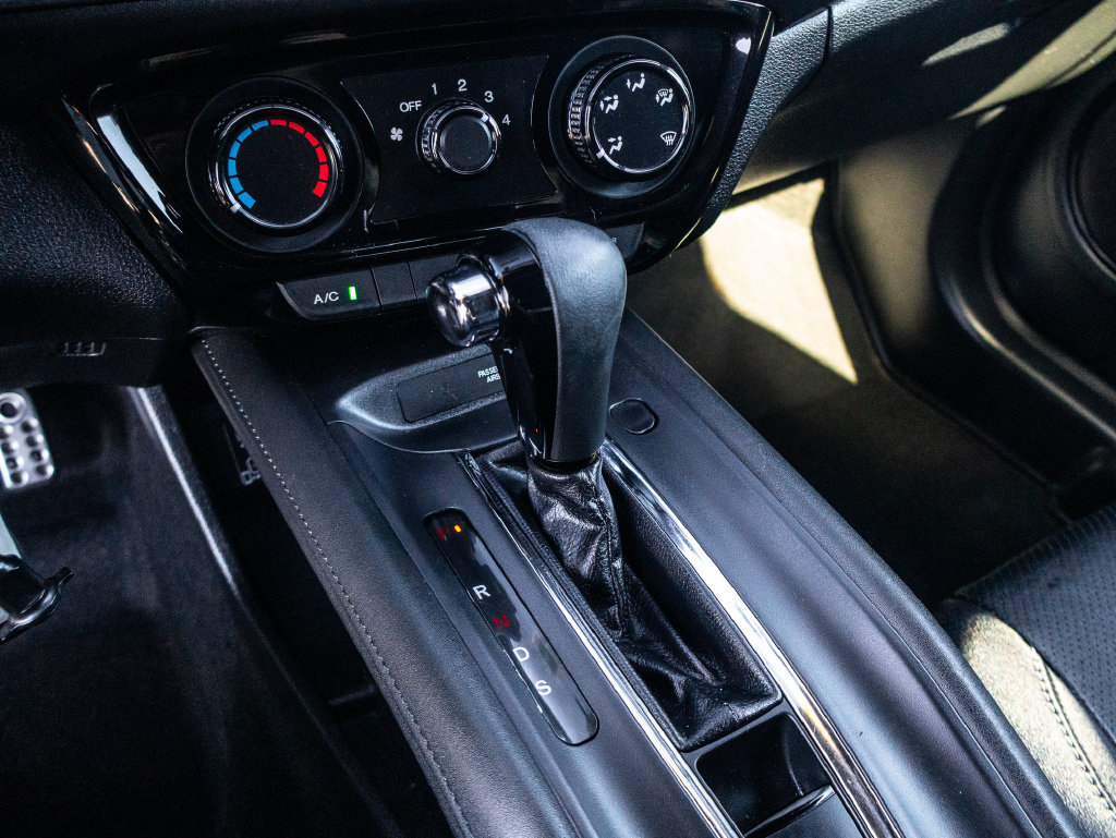 Used 2019 Honda HR-V Sport image 19