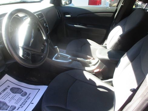 Used 2013 Chrysler 200 LX image 10
