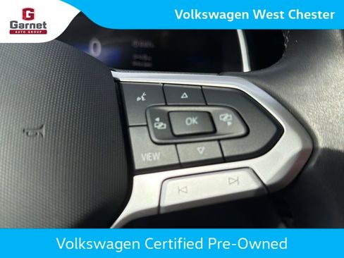 Certified 2024 Volkswagen Jetta SE FWD image 31