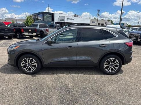 Certified 2020 Ford Escape SEL AWD/4WD image 3