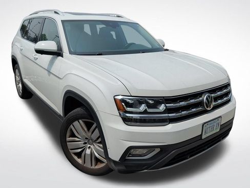Used 2018 Volkswagen Atlas SEL Premium AWD/4WD image 2
