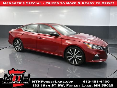 Used 2019 Nissan Altima 2.0 SR FWD image 1