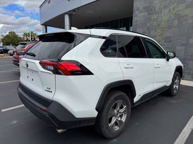 Used 2024 Toyota RAV4 LE AWD/4WD image 3