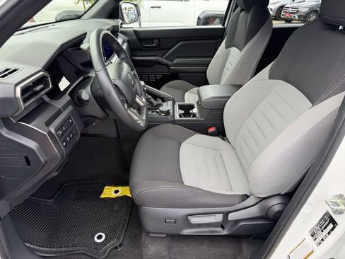 Certified 2025 Toyota 4Runner TRD Off-Road AWD/4WD image 19