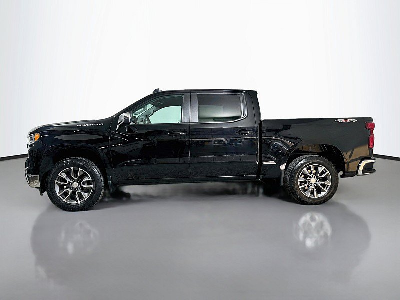 Used 2024 Chevrolet Silverado 1500 LT AWD/4WD image 4