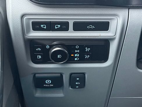 Used 2023 Ford F150 Limited image 21