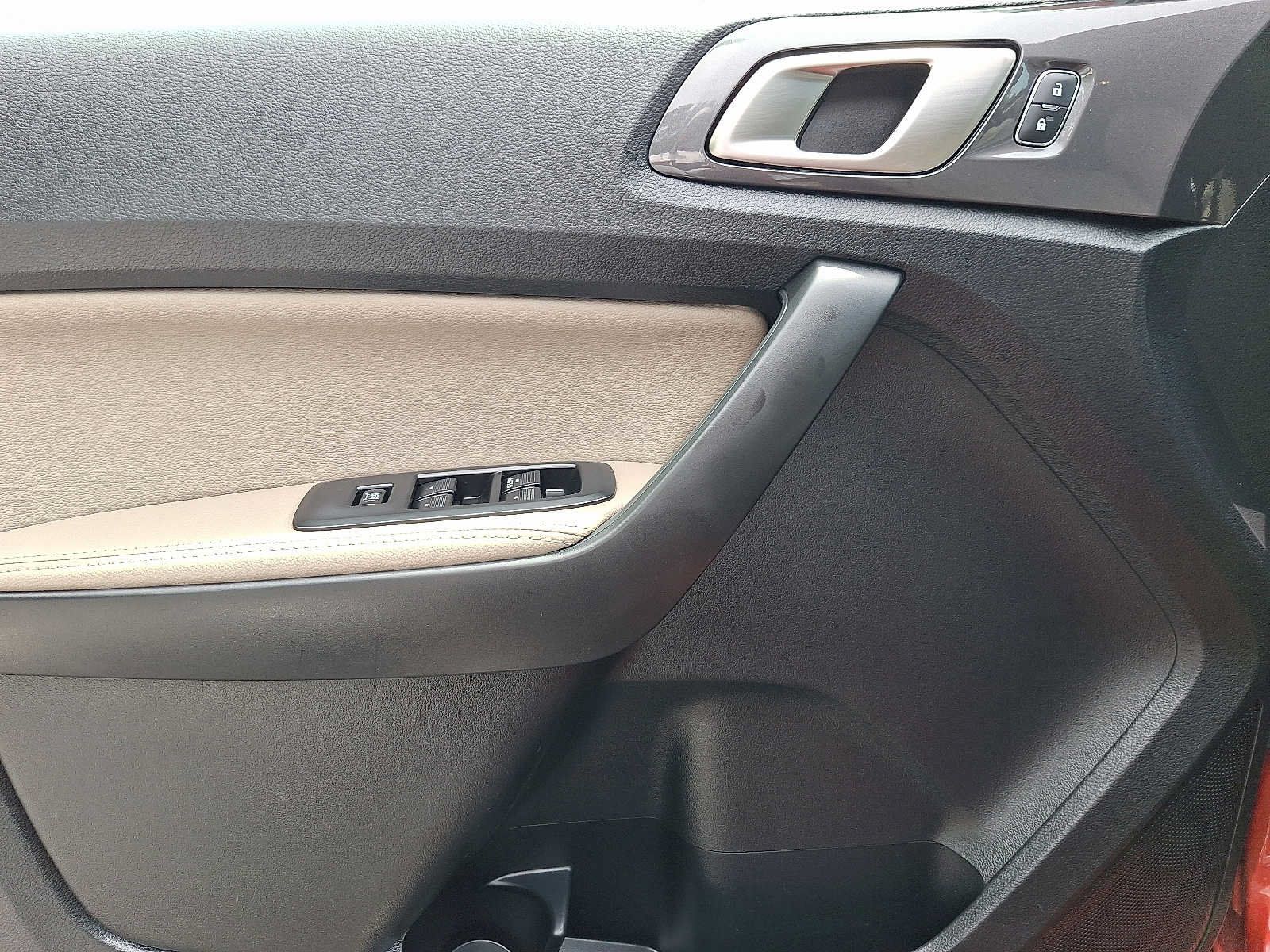 Used 2019 Ford Ranger Lariat AWD/4WD image 12