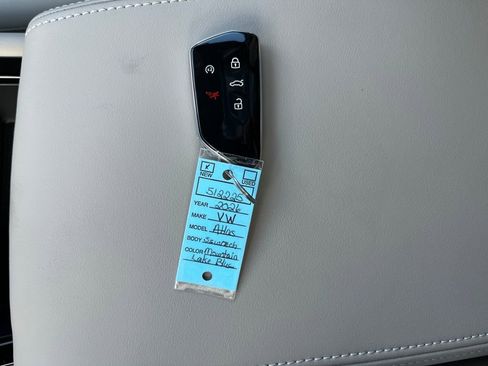 New 2026 Volkswagen Atlas SE image 18