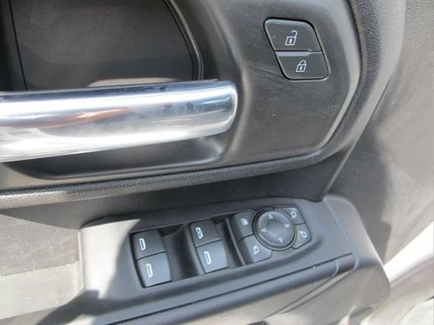 Used 2025 Chevrolet Silverado 2500 Custom w/ Custom Value Package AWD/4WD image 11