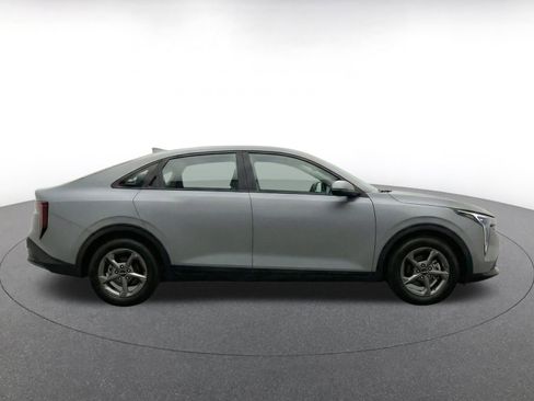 Used 2025 Kia K4 FWD image 8
