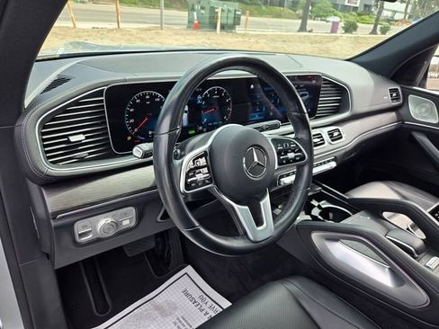 Used 2023 Mercedes-Benz GLS 450 4MATIC image 8