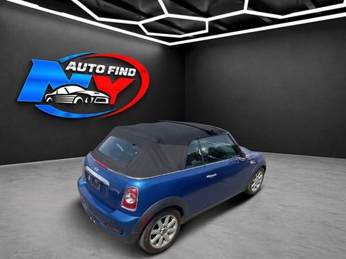 Used 2013 MINI Cooper S w/ Cold Weather Pkg FWD image 10