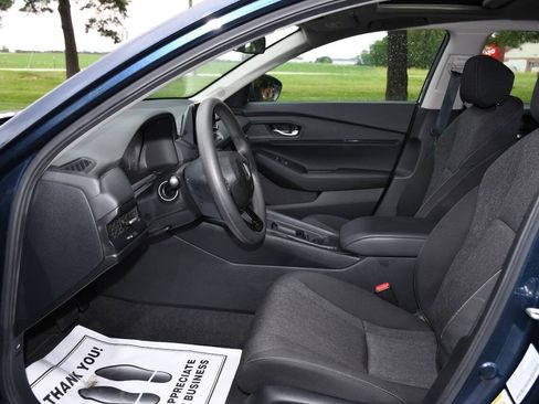 Used 2024 Honda Accord EX image 11