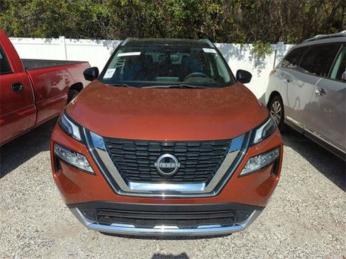 Certified 2023 Nissan Rogue Platinum w/ Platinum Premium Package image 3