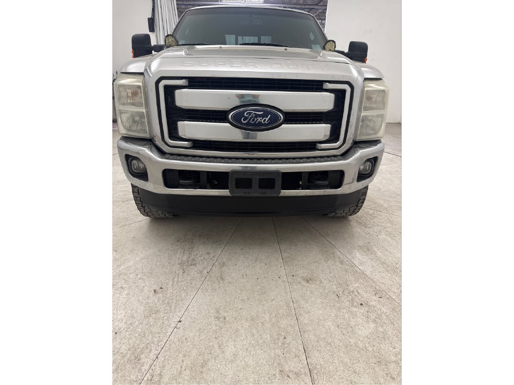 Used 2015 Ford F250 Lariat w/ Lariat Ultimate Package AWD/4WD image 13