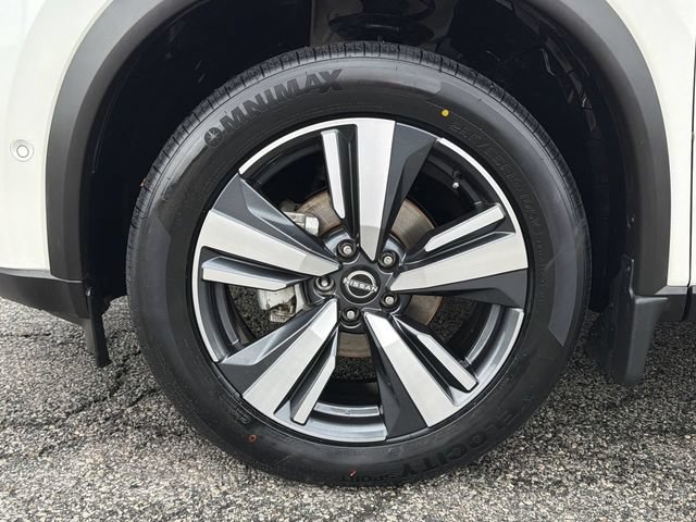 Certified 2023 Nissan Rogue SL w/ SL Premium Package AWD/4WD image 10