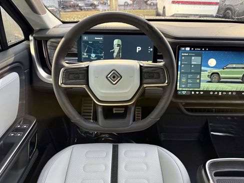 Used 2023 Rivian R1S Adventure AWD/4WD image 13