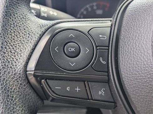 Used 2022 Toyota Corolla LE FWD image 13