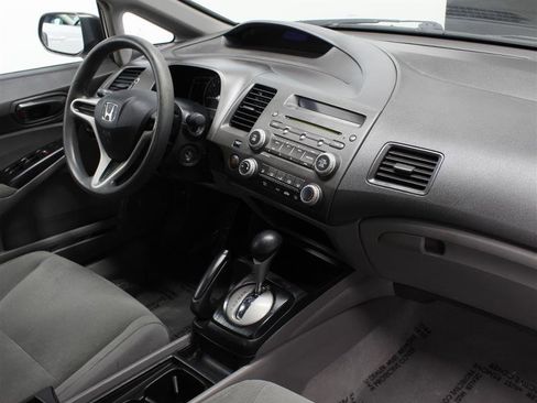 Used 2011 Honda Civic DX-VP image 10