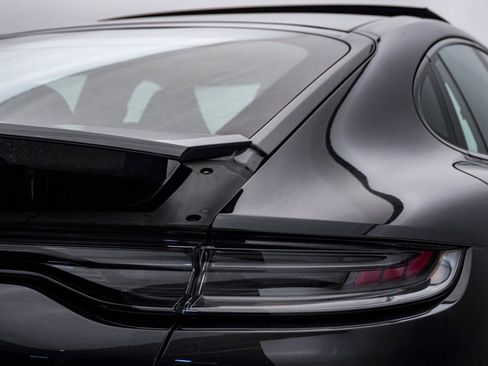 Certified 2023 Porsche Panamera 4 Platinum Edition image 12
