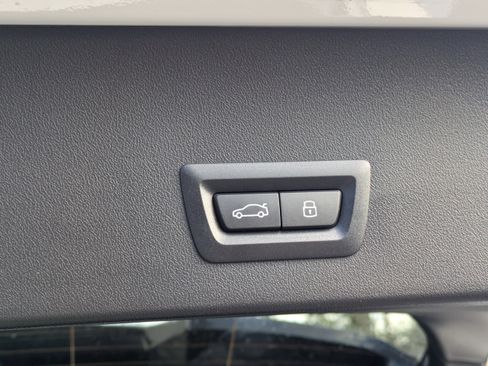 Used 2025 BMW X3 xDrive30i w/ Convenience Package image 13