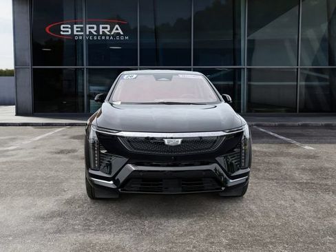 Certified 2026 Cadillac Optiq Sport 2 w/ LPO, Floor Liner Package AWD/4WD image 8