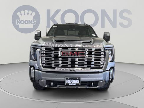 New 2026 GMC Sierra 2500 Denali w/ Denali Reserve Package AWD/4WD image 11