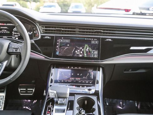 Used 2025 Audi SQ8 Premium Plus image 13