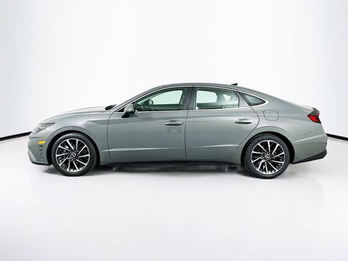 Used 2022 Hyundai Sonata Limited w/ Preferred Accessory Package image 4