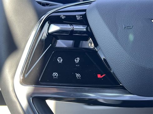 New 2026 Cadillac Vistiq Sport image 13