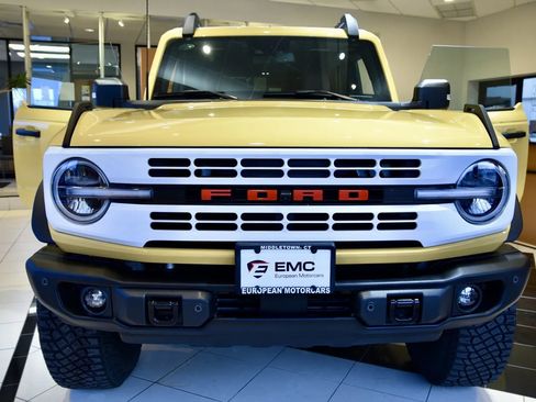 Used 2024 Ford Bronco Heritage Edition image 2