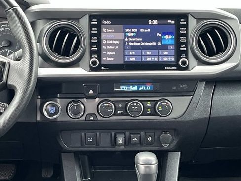 Used 2023 Toyota Tacoma TRD Off-Road AWD/4WD image 15