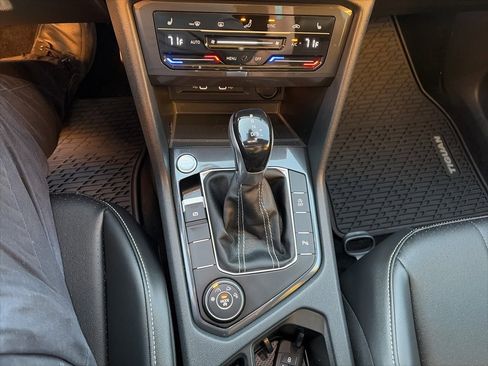 Certified 2024 Volkswagen Tiguan SE R-Line image 19