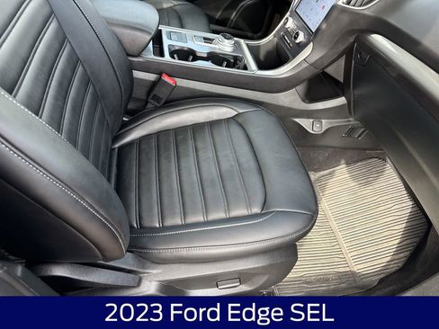 Used 2023 Ford Edge SEL w/ Convenience Package image 13