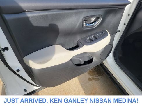 Used 2024 Honda HR-V LX image 14