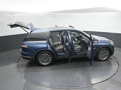 Used 2020 Lincoln Aviator Reserve w/ Equipment Group 201A AWD/4WD image 50