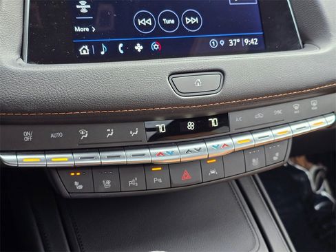 Used 2022 Cadillac XT4 Sport image 29