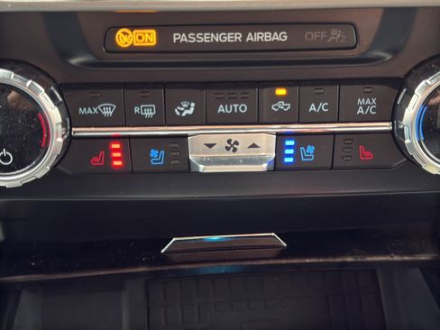 Used 2022 Ford F250 Lariat w/ Tremor Off-Road Package image 23