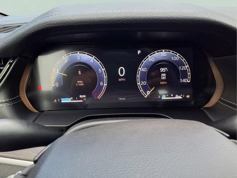 New 2026 Jeep Grand Cherokee Altitude AWD/4WD image 19