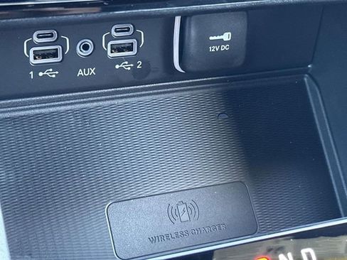 New 2025 Jeep Grand Cherokee L Laredo w/ Luxury Tech Group I AWD/4WD image 36