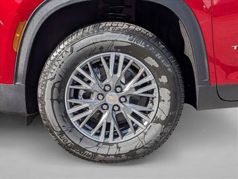New 2026 Chevrolet Traverse LT FWD image 10