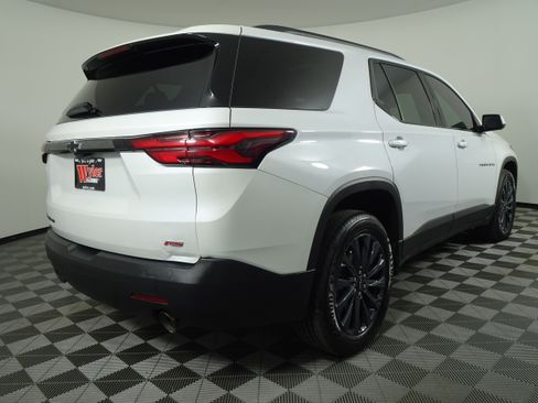 Used 2023 Chevrolet Traverse RS image 46