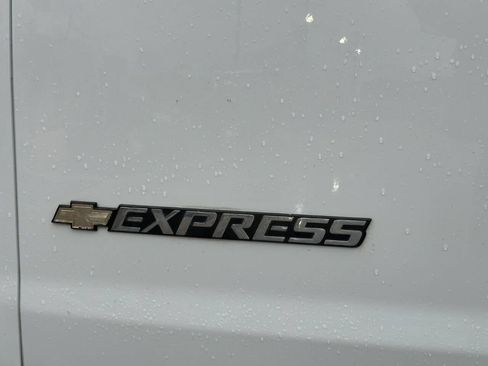 Used 2020 Chevrolet Express 2500 w/ Communications Package image 29