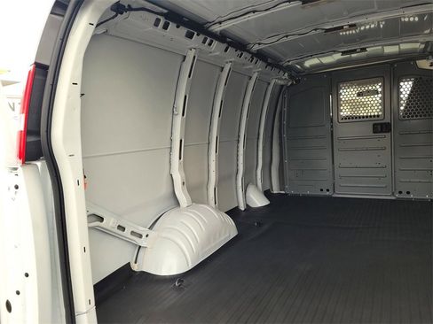 New 2025 Chevrolet Express 2500 w/ Driver Convenience Package image 7