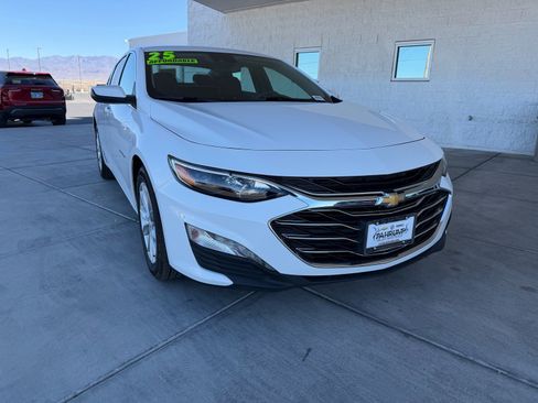 Used 2025 Chevrolet Malibu LT image 1