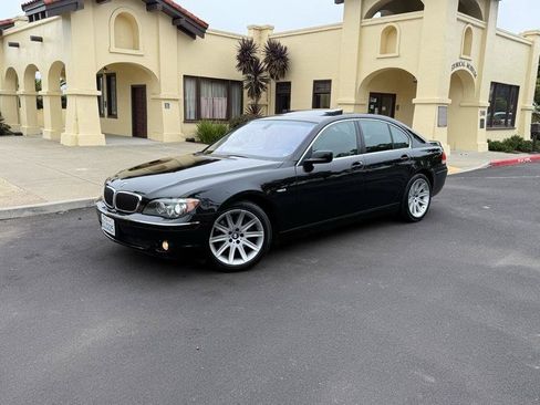 Used 2006 BMW 750i RWD image 2